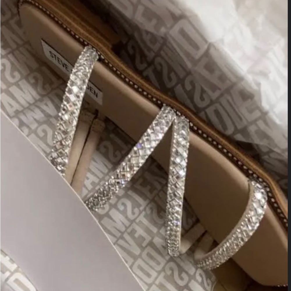 Elegant Steve Madden Sparkly Sandals.  8.5. New in Box